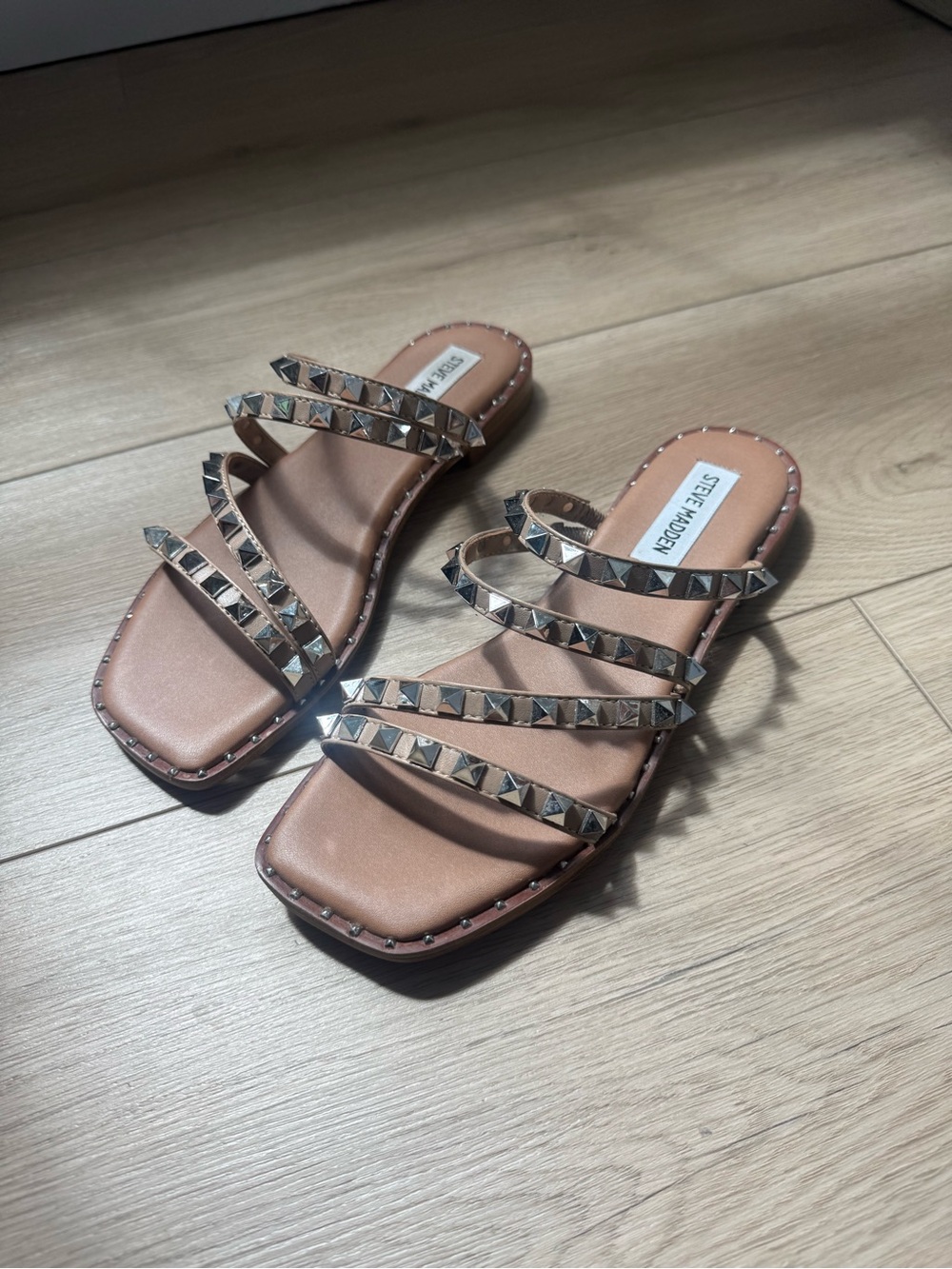 Brand New Steve Madden Nude/Tan Stud Multi-Strap Slide Sandals